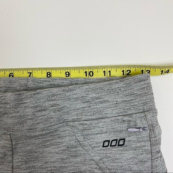 Lorna Jane Cropped Grey Leggings Small - Picture 3 of 7